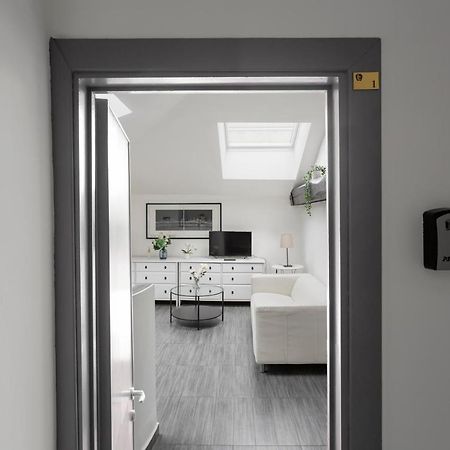 2 Bedroom 2 Bathroom Apt - Duomo 1 Milan Extérieur photo